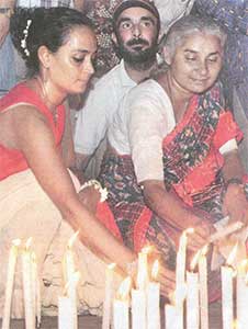 Arunthathi Roy and Medha patkar