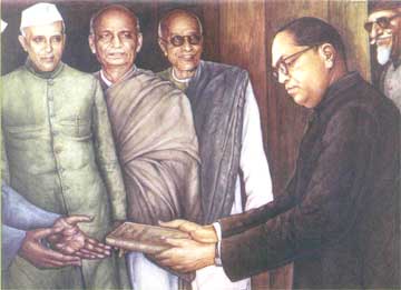 Ambedkar giving constitutional law to Rajendra prasad in fron of Nehru, Patel,  Rajaji