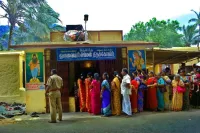 ஒளவைக்கு இணை ஒளவையே!
