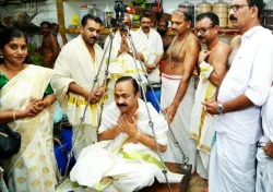 கேரள நேருவின் 'கோயில் பயணம்'