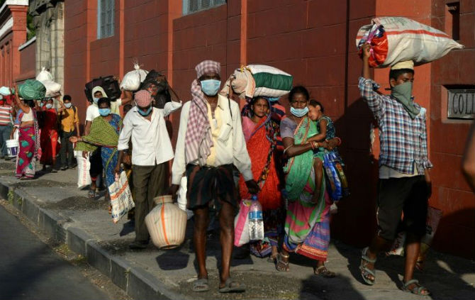 migrant workers going home