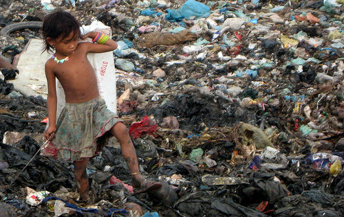 garbage_girl_500