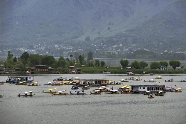 kashmir lake