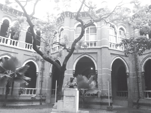 lawcollege 600