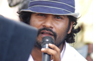meerakathiravan_300