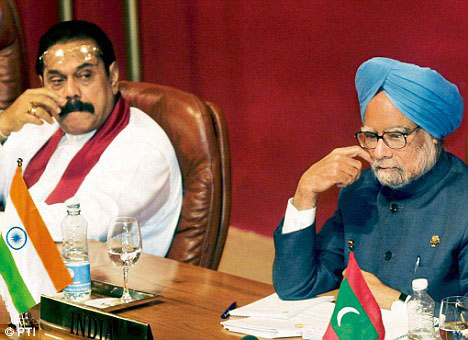 rajapaksa_manmohan_468