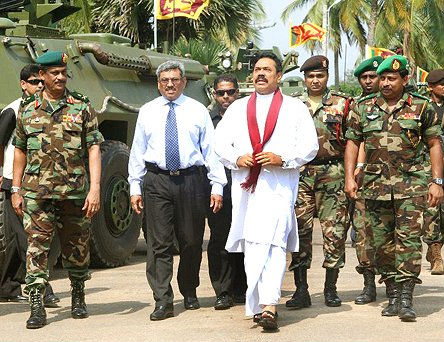 rajapakse_soldiers_440