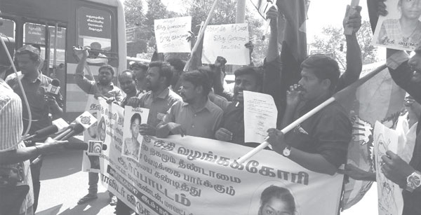 agitation for nandhini murder