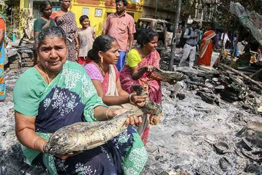 fishermen market burnt 1