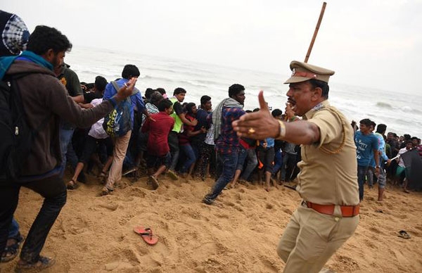 jallikattu police attack