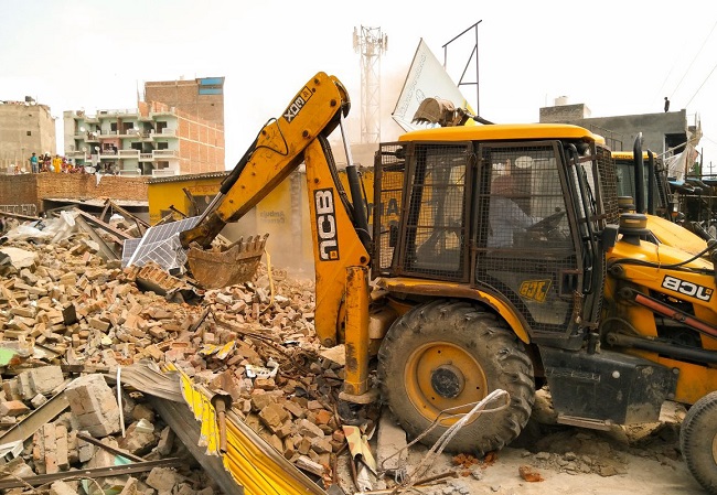 bjp demolishing muslim house