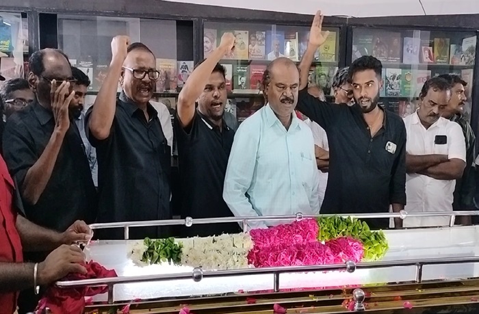 dvk cadres pay homage to sankarayya