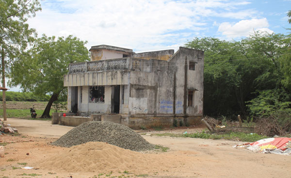 katchanatham caste hindu familys house