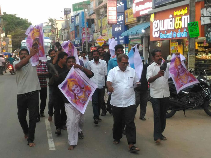 periyarists beat rama by chappal