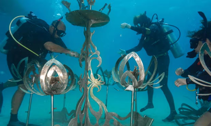 steel sculptures in nacula island