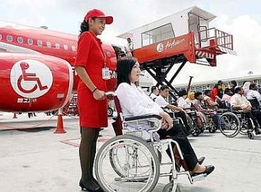 wheel_chair_370