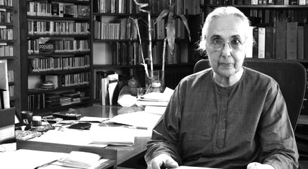 Romila Thapar 450