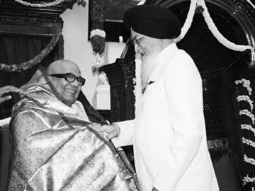 karunanidhi_surjithsingh