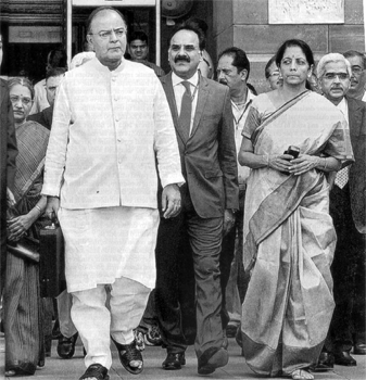 arunjetli--nirmala-sitaram