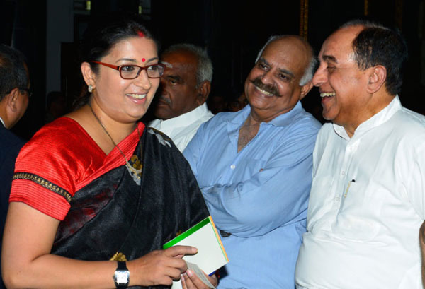 smriti irani with subramaniyan swamy