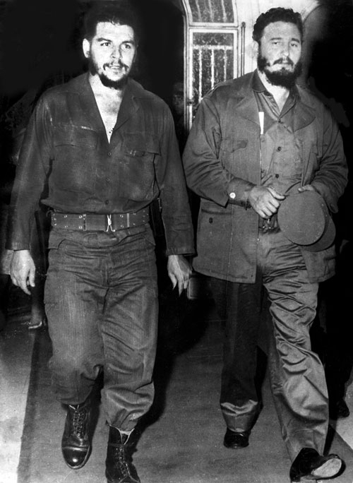 Che Guevara and Fidel Castro Walking