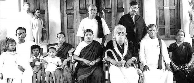 periyar with cadres 640