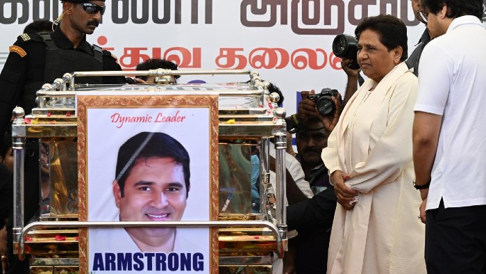 mayawati tributes to amstrong