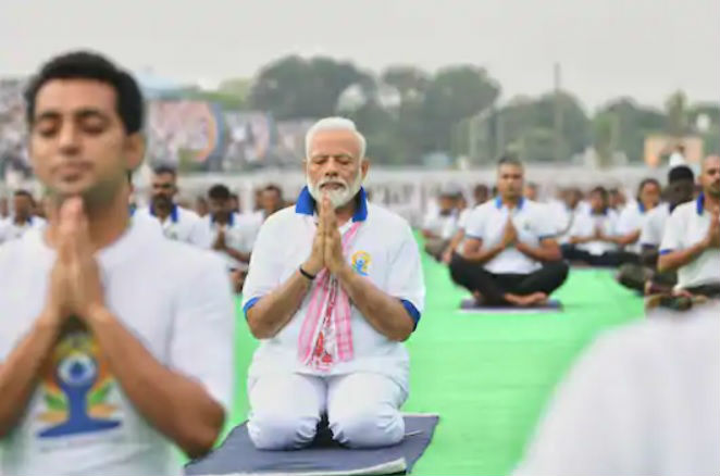 modi yoga day