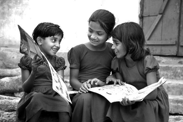 children reading