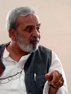 U.R.Anandhamoorthy