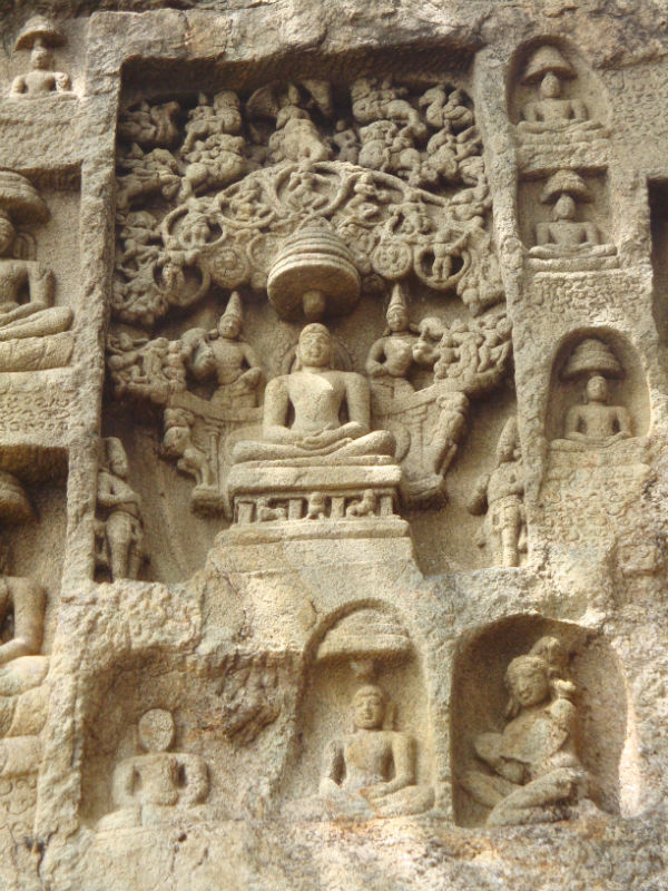 சமணர் சிற்பங்கள்