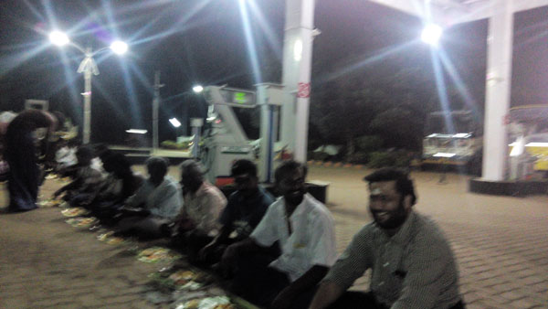 aiyyappa devotees petrol bunk