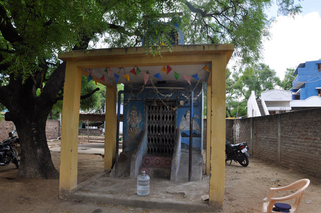 santhaiyoor wall