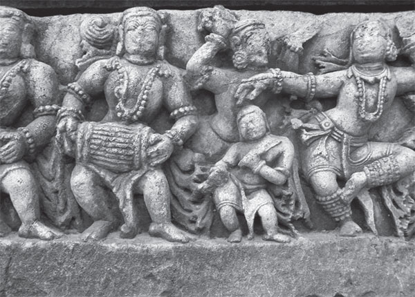 statue 600