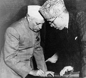 Nehru  -  Sheik Abdullah